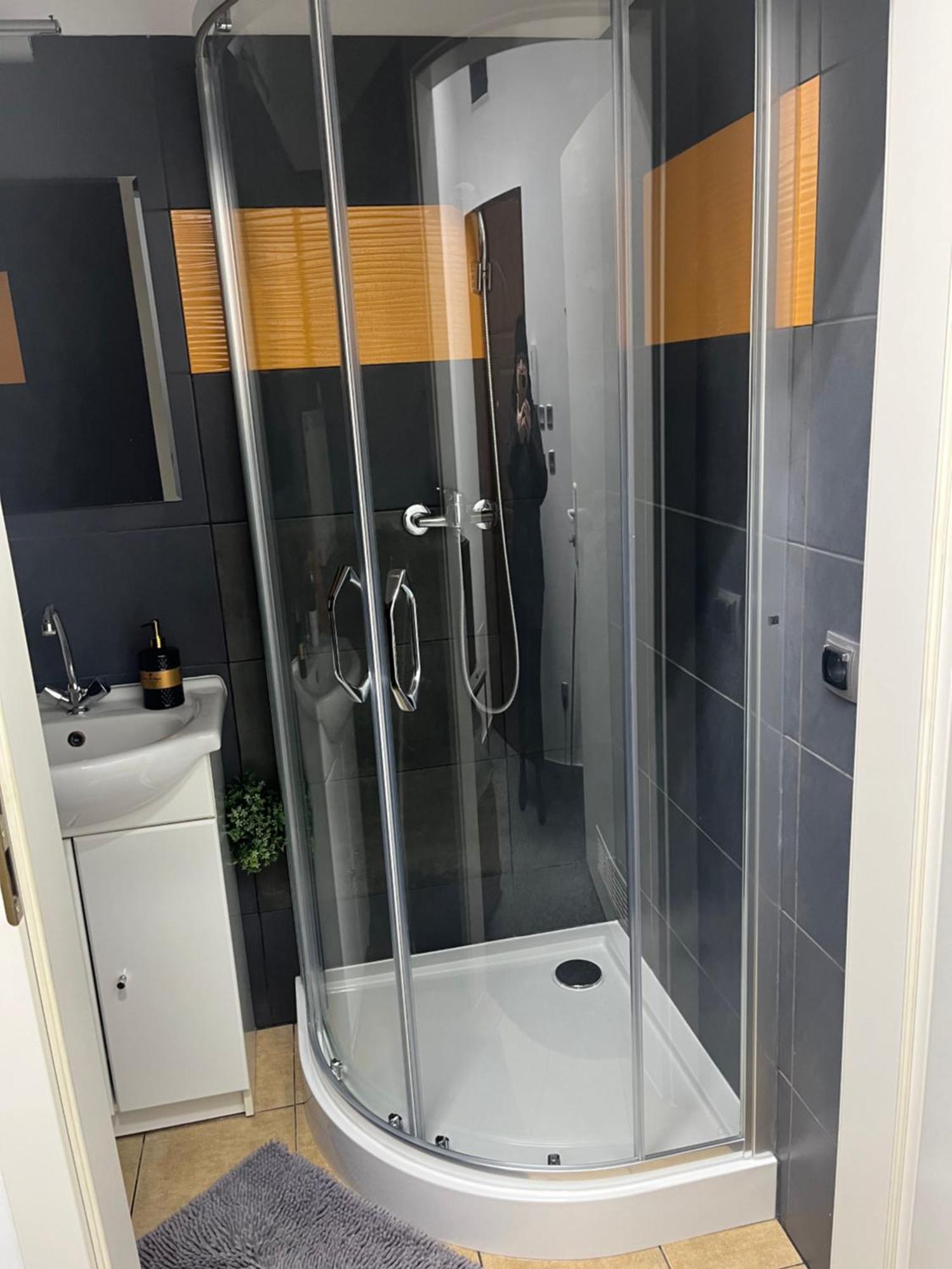 Mini Kawalerka Apartment - Wroclaw — Photos 1